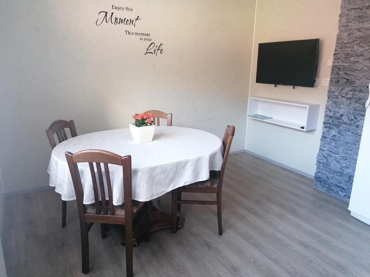 Apartmaji Valter Srpenica Bagian luar foto