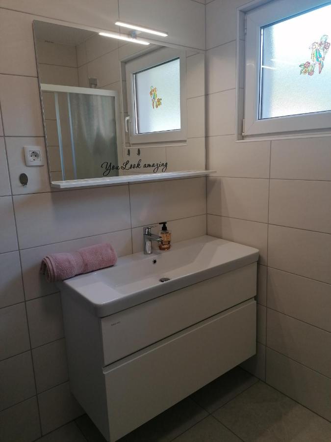 Apartmaji Valter Srpenica Bagian luar foto